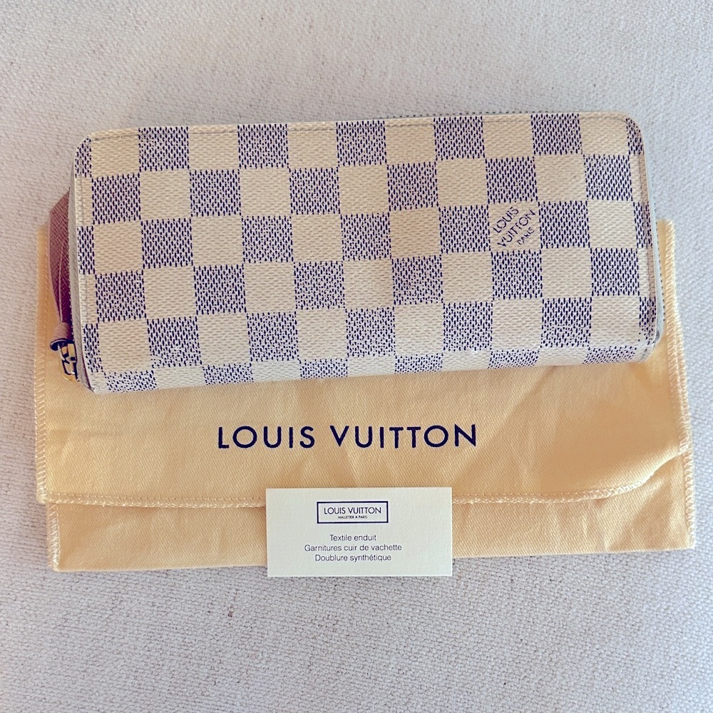 💯 Authentic Louis Vuitton Clemence Canvas Wallet